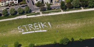 Beitragsbild des Blogbeitrags Prekär streiken