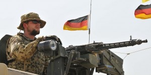 Beitragsbild des Blogbeitrags Deutscher Soldat soll Anschlag geplant haben – TopEasy“ (27.4.)