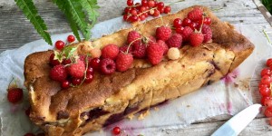 Beitragsbild des Blogbeitrags TASTY FRIDAY: Saftiger Himbeerkuchen