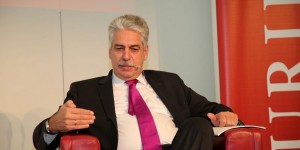 Beitragsbild des Blogbeitrags Schelling will auch nach der Wahl Finanzminister bleiben – TopEasy (31.8.)