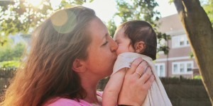 Beitragsbild des Blogbeitrags Parteien in Österreich wollen alleinerziehende Mütter unterstützen – TopEasy (26.9) 