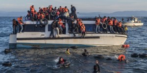 Beitragsbild des Blogbeitrags Strengere Gesetze für Flüchtlinge in Österreich – TopEasy (18.04.)