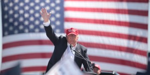 Beitragsbild des Blogbeitrags Die USA halten sich nicht mehr an das Atom-Abkommen mit dem Iran – TopEasy (09.05.)
