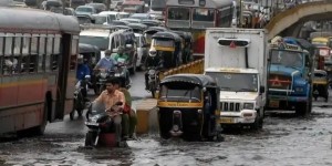 Beitragsbild des Blogbeitrags 400 Menschen sind bei Überschwemmungen in Indien gestorben – TopEasy (20.08.) 
