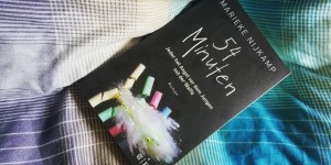 Beitragsbild des Blogbeitrags 54 Minuten – Jeder hat Angst vor dem Jungen mit der Waffe 