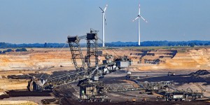 Beitragsbild des Blogbeitrags Kohlekraft fordert 7.600 vorzeitige Todesfälle, obwohl sie durch Wind und Sonne zu ersetzen wäre