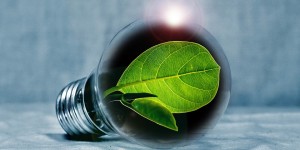 Beitragsbild des Blogbeitrags 2030: Das Jahr, in dem nur mehr erneuerbarer Strom fließen soll