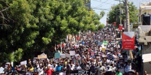 Beitragsbild des Blogbeitrags Haiti wacht auf: Demonstrationen legen das Land still