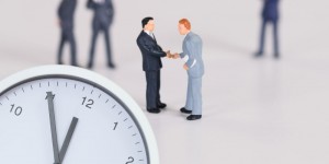 Beitragsbild des Blogbeitrags Kurzarbeit: Arbeitsmarktpolitik in Zeiten von COVID-19