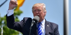 Beitragsbild des Blogbeitrags Trumps Covid-19 Infektion: Schadenfreude als Ersatzreaktion für das Stellen wichtiger Fragen