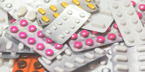 Beitragsbild des Blogbeitrags Wie kann die Versorgungssicherheit von medizinischen Produkten gewährleistet werden? 