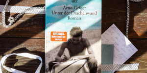 Beitragsbild des Blogbeitrags Sonntag ist Büchertag: Die vielen Stimmen des Krieges