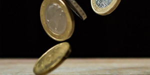 Beitragsbild des Blogbeitrags Die Streichung der Zuverdienstmöglichkeiten bei Arbeitslosen ist ein Irrweg