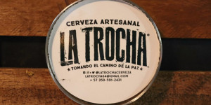 Beitragsbild des Blogbeitrags La Trocha, ein Bier für den Frieden 