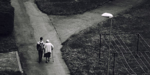 Beitragsbild des Blogbeitrags Migration und Pflegenotstand – ein altes Thema mit neuen Facetten