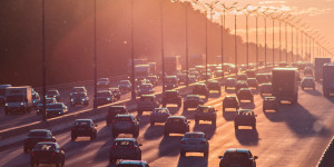 Beitragsbild des Blogbeitrags Mobilitätswende ausgebremst: das EU-Mercosur-Abkommen und die Autoindustrie