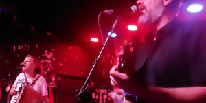 Beitragsbild des Blogbeitrags Politischer Folk-Punk aus Köln und Berlin: The Overall Brigade im Soundcheck
