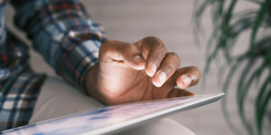 Beitragsbild des Blogbeitrags Ab Montag kann man 14 Volksbegehren unterschreiben – TopEasy aktuell