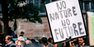 Beitragsbild des Blogbeitrags Bahnbrechende Entscheidung bei Klimaklage: Zu wenig Klimaschutz verletzt Menschenrechte 