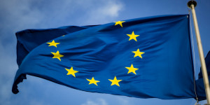 Beitragsbild des Blogbeitrags Die Europäische Union als treibende Kraft im Verbraucher:innenschutz 