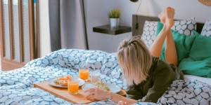 Beitragsbild des Blogbeitrags Möbel und Heimtextilien bequem online einkaufen