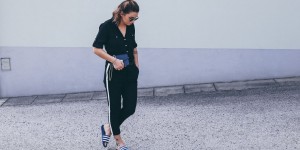 Beitragsbild des Blogbeitrags Adiletten alltagstauglich stylen – der Athleisure Trend 