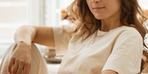 Beitragsbild des Blogbeitrags The make up products you need to glow this season