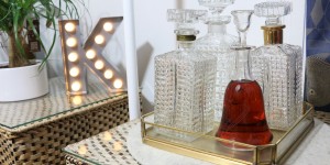 Beitragsbild des Blogbeitrags Meine kleine aber feine Minibar für zu Hause