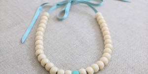 Beitragsbild des Blogbeitrags Sommerliche Perlenkette – in 3min selbstgemacht 