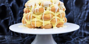 Beitragsbild des Blogbeitrags Vanille Donut Torte – mein Beitrag zum Bake my Cake Award 2017 – #BMCA17