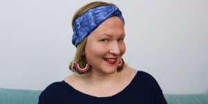 Beitragsbild des Blogbeitrags einfärbiges Batik Haarband