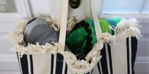 Beitragsbild des Blogbeitrags Teppich-Sommertasche – #IkeaHack