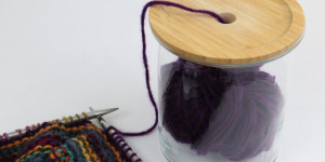 Beitragsbild des Blogbeitrags Garn Behälter für mehr Ordnung bei deinen Strickprojekten