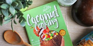 Beitragsbild des Blogbeitrags What to read: „Coconut Cooking“ von Hannah Frey*