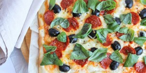 Beitragsbild des Blogbeitrags 30 Minuten Küche: Flammkuchen auf spanische Art