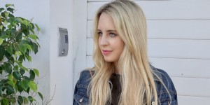 Beitragsbild des Blogbeitrags FASHION: BEING ON THE MOVE x SWATCH PURE SKIN