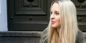 Beitragsbild des Blogbeitrags FASHION: ROMANCE IN THE CITY - LACE UP SHOES