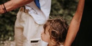 Beitragsbild des Blogbeitrags MAMA SEIN - ATTACHMENT PARENTING & CO