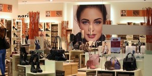 Beitragsbild des Blogbeitrags {Shopping} Von Stöckeln und müden Sohlen oder des Shoppers beste Freunde