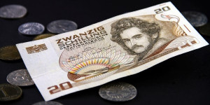 Beitragsbild des Blogbeitrags Money Memo ... von Staubfängern und dem staatlichen Schuldturm