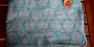 Beitragsbild des Blogbeitrags Upcycling Knopfschal