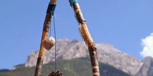Beitragsbild des Blogbeitrags Spiele mit Wanderstöcken …rund um die Welt… 