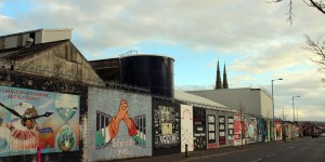 Beitragsbild des Blogbeitrags Murals in Belfast – Kunst die Geschichte erzählt