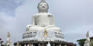 Beitragsbild des Blogbeitrags Phuket in der Regenzeit – Aktivitäten, Ausflüge & Sehenswertes