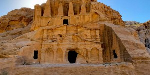 Beitragsbild des Blogbeitrags Jordanien Urlaub Einreise, Visum, Sicherheit, Wetter & Tipps 