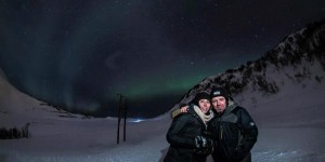 Beitragsbild des Blogbeitrags Unsere 15 Tipps, um die Aurora Borealis tanzen zu sehen.