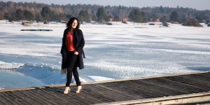 Beitragsbild des Blogbeitrags OUTFIT: Miss Classy wird bunt – Bluse in der Trendfarbe Flame