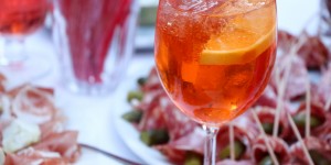 Beitragsbild des Blogbeitrags LIFESTYLE: In Stimmung für Aperitivo – Bar Campari im Frankowitsch in Graz