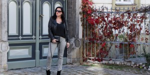 Beitragsbild des Blogbeitrags OUTFIT: Das Karomuster – Hose mit stylischem Hahnentritt-Muster für 4Stylez4U 