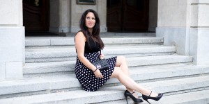 Beitragsbild des Blogbeitrags Sommerkleid mit Polka Dots in schwarz weiß 